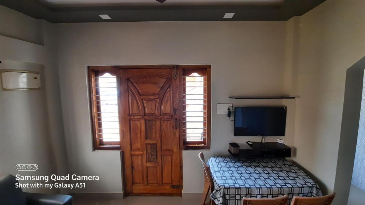 Varam Homestay 마디케리 외부 사진